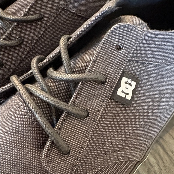 NIB [DC] Standard TX Low Charcoal Gray Canvas Skater Sneakers Shoes Men's 7.5 - Picture 10 of 13